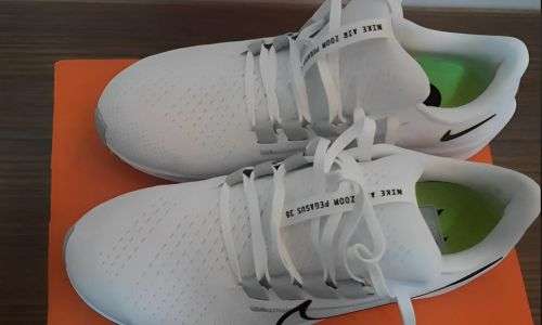Nike air zoom white running shoes